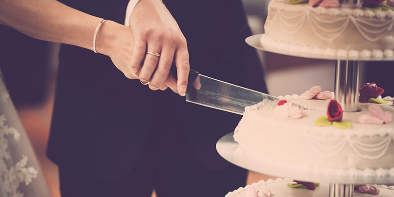 Catering, Cakes & Fine Dining: Elevating the Luxury Wedding Experience